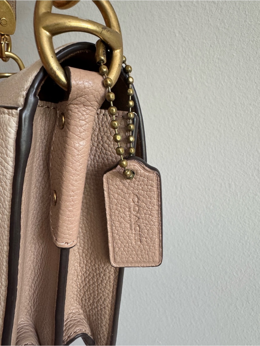 Coach Beat Cream and Gold Carriage Bag - Picture 12 of 14